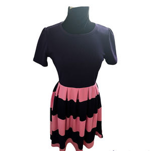 Purple and Pink Striped Short Sleeved Amelia Summer Dress LulaRoe Size Large New